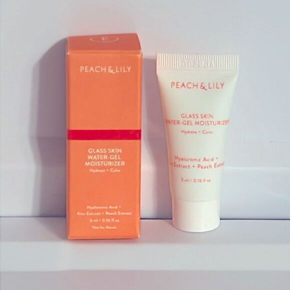 🌟 Peach & Lily Glass Skin Water Gel Moisturizer - Picture 1 of 2
